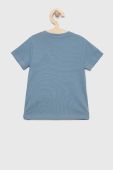 Дитяча бавовняна футболка Guess з принтом колір блакитний (2871398)
