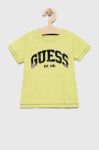 Дитяча бавовняна футболка Guess колір зелений візерунок (2883361)