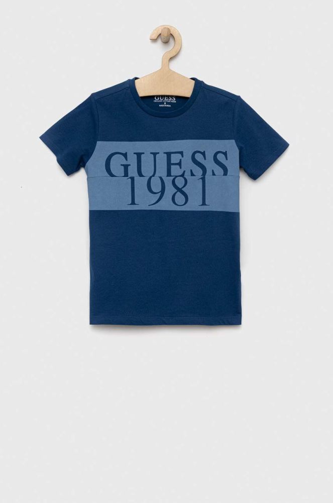 Дитяча бавовняна футболка Guess з принтом колір блакитний (3015529)