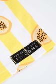 Дитяча бавовняна футболка Coccodrillo колір жовтий візерунок (3234770)
