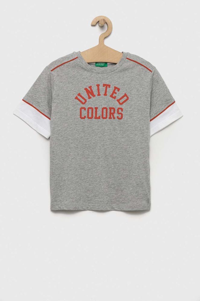 Дитяча бавовняна футболка United Colors of Benetton колір сірий з принтом (3218387)