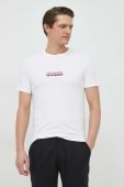 Футболка Guess чоловічий колір білий з аплікацією (2887797)
