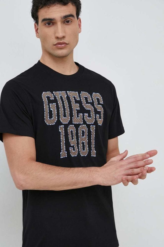 Бавовняна футболка Guess колір чорний з аплікацією (2955712)