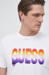 Бавовняна футболка Guess колір білий візерунок (2948982)