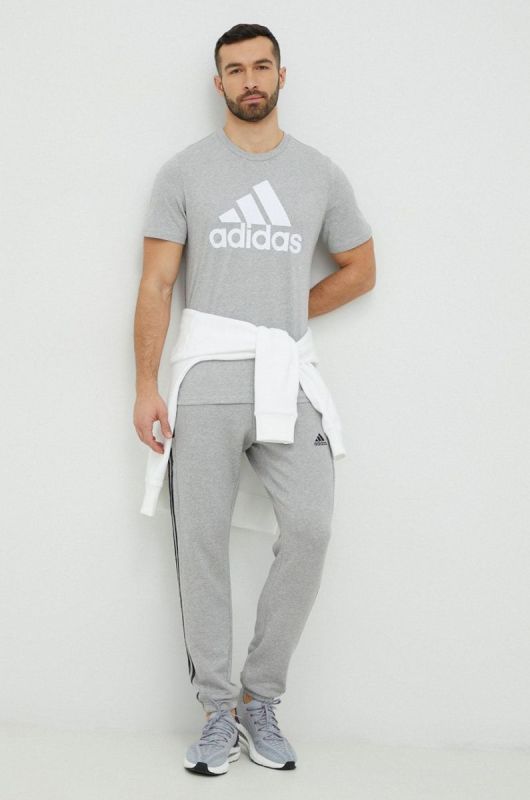 Бавовняна футболка adidas колір сірий з принтом (2934038) фото 2