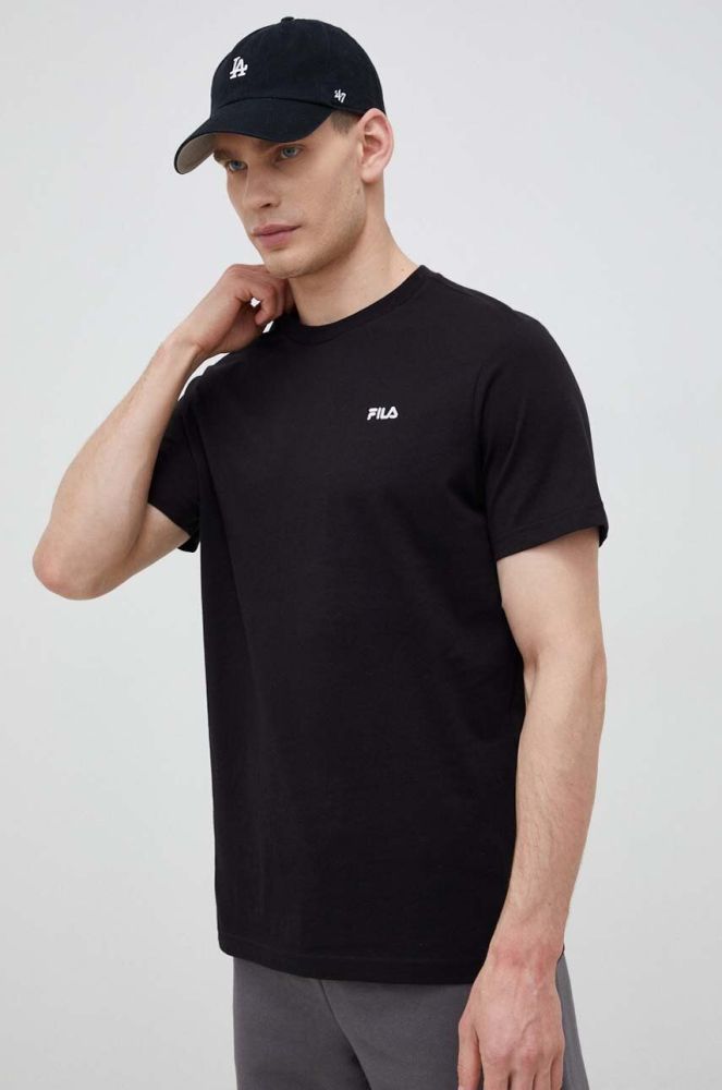 Бавовняна футболка Fila колір чорний однотонний