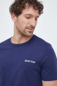 Бавовняна футболка United Colors of Benetton колір синій з принтом (3154707)