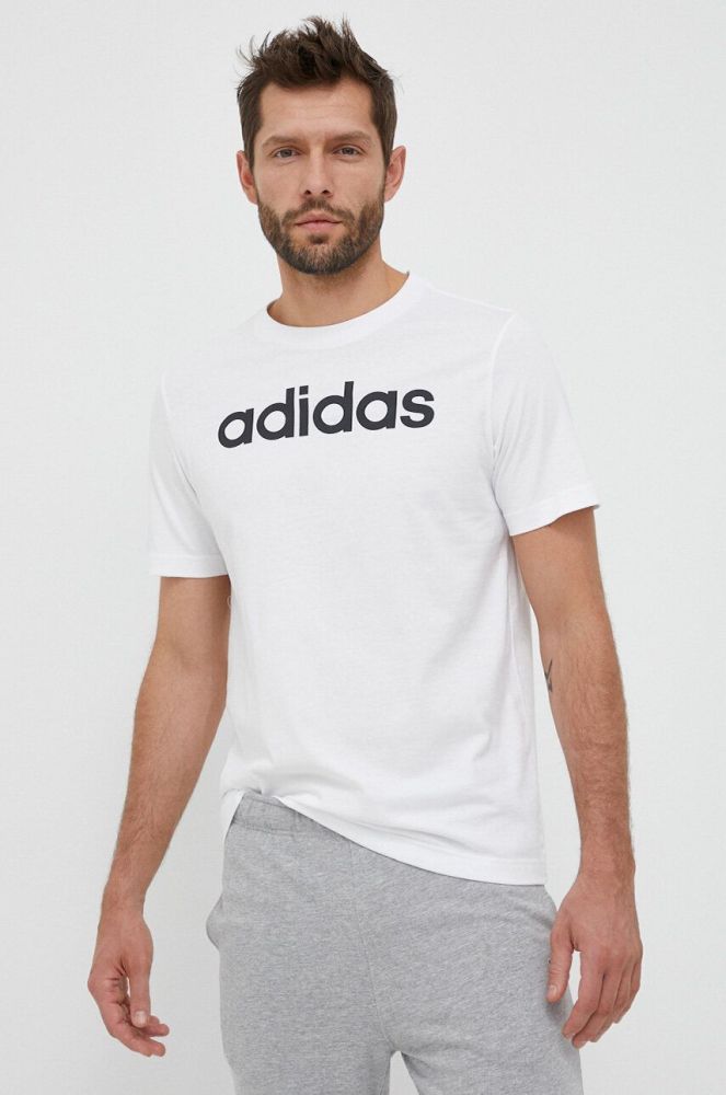 Бавовняна футболка adidas колір білий з принтом (3220488)