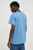 Бавовняна футболка G-Star Raw з принтом колір блакитний (3065626)