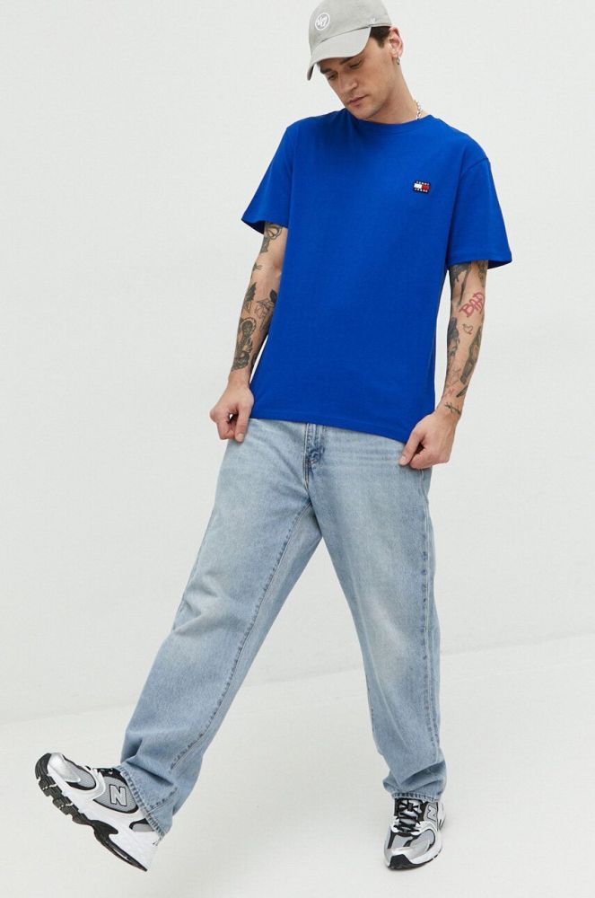Бавовняна футболка Tommy Jeans з аплікацією колір блакитний (3079371)