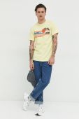 Футболка Superdry чоловічий колір жовтий з принтом