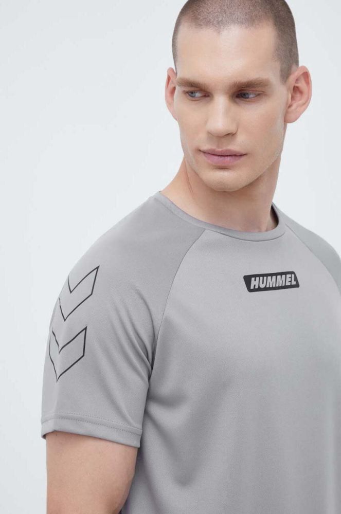 Тренувальна футболка Hummel Topaz колір сірий з принтом