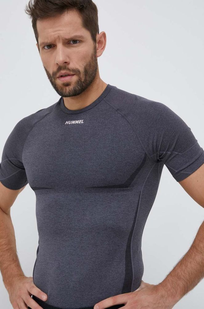 Тренувальна футболка Hummel Mike колір сірий з принтом
