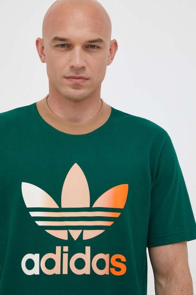 Бавовняна футболка adidas Originals колір зелений з принтом (3363772)