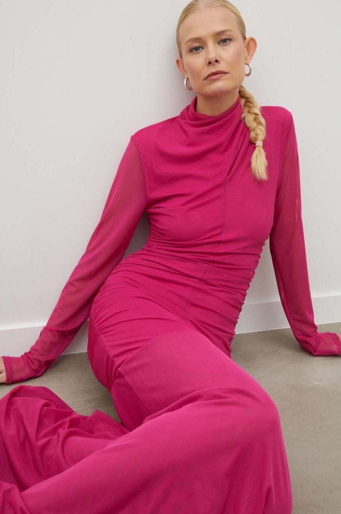 Сукня Gestuz колір рожевий maxi облягаюча (3689442)