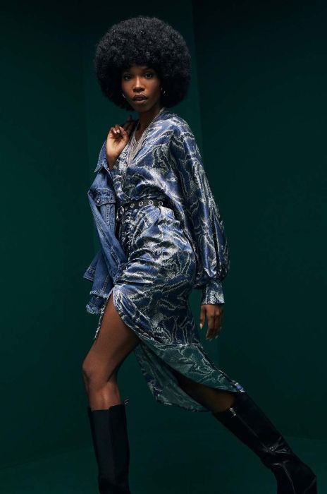 Сукня Answear Lab maxi розкльошена колір блакитний (2818384)