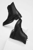Шкіряні черевики Answear Lab жіночі колір чорний на платформі (3679772)