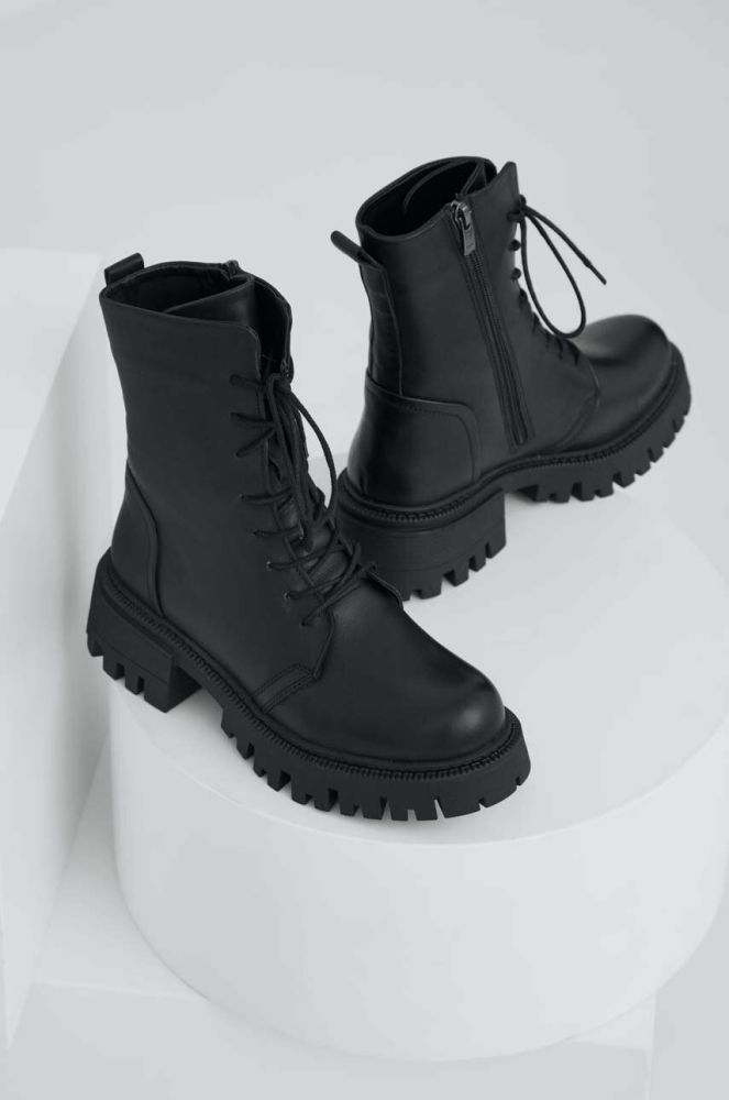 Шкіряні черевики Answear Lab X Лімітована колекція NO SHAME жіночі колір чорний на платформі (3452121)