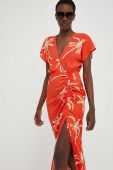 Сукня Answear Lab колір червоний midi облягаюча (3269791)