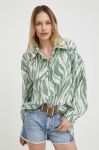 Сорочка з шовком Answear Lab колір зелений relaxed класичний комір