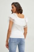 Футболка Answear Lab жіноча колір білий оголоне плече (3059206)