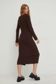 Сукня Answear Lab колір коричневий midi облягаюча (2657829)