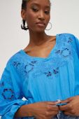 Бавовняна блузка Answear Lab жіноча з аплікацією колір блакитний