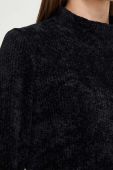 Светр Answear Lab жіноча колір чорний легкий півгольф