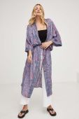 Шовкове кімоно Answear Lab oversize візерунок колір блакитний (3363953)