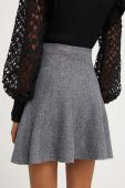 Спідниця Answear Lab колір сірий mini розкльошена (3687659)