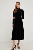 Сукня Answear Lab колір чорний midi розкльошена (3639709)