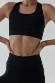 Спортивний бюстгальтер MUUV Basic колір чорний гладкий
