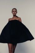 Сукня MUUV. колір чорний mini розкльошена