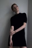 Сукня MUUV. колір чорний mini облягаюча (3490814)