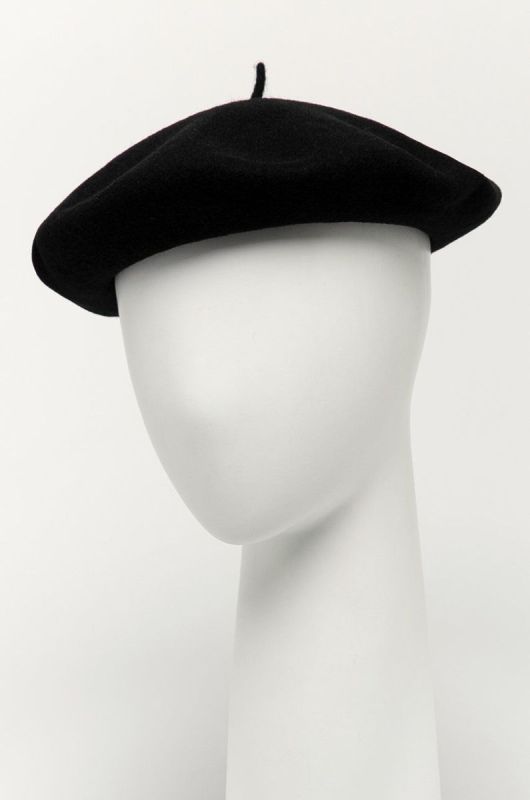 - Берет Kangol
