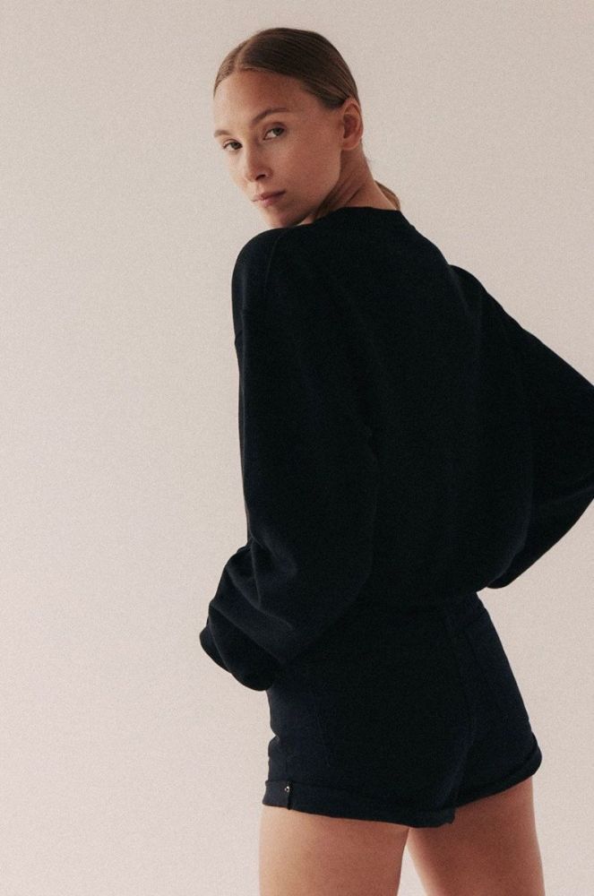 Кофта MUUV. Crop Top Subtle Cotton жіноча колір чорний однотонна фото 7